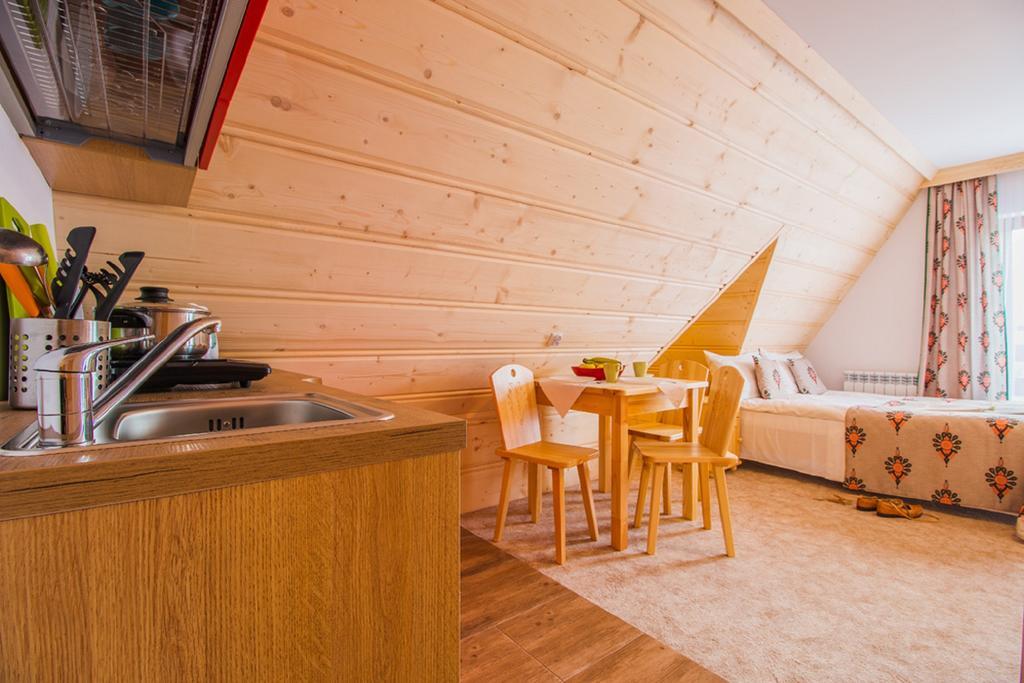 Apartament typu studio z balkonem (4 osoby dorosłe)